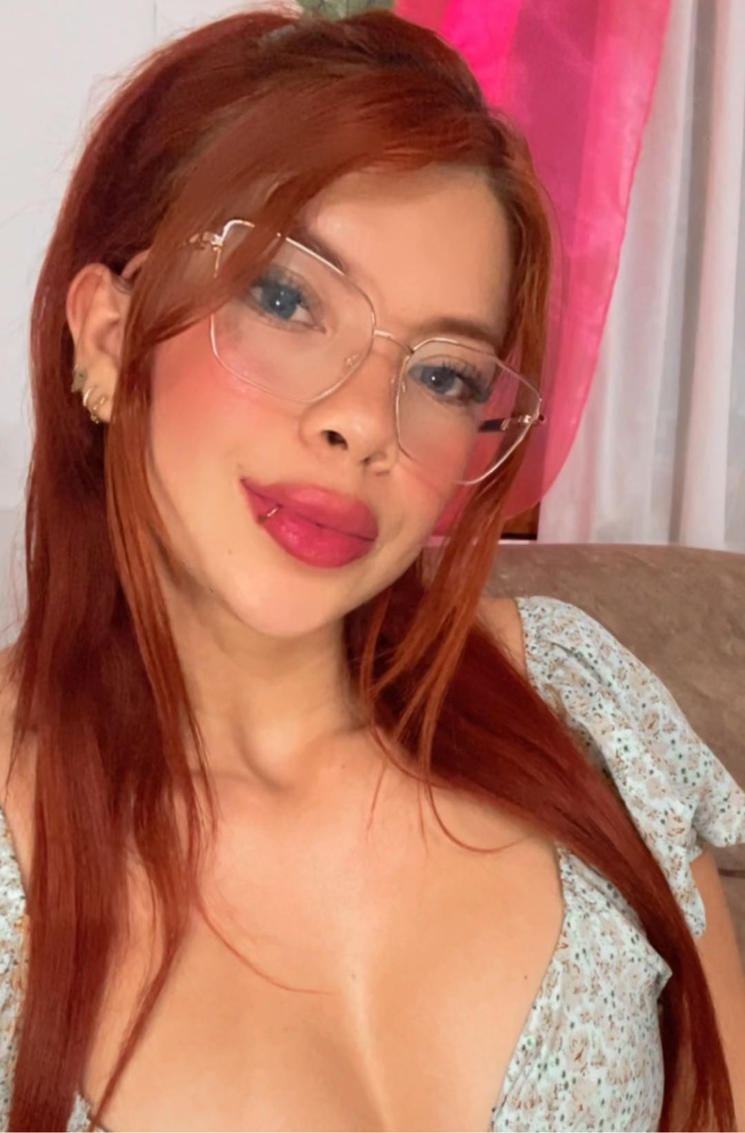Cam girl from Colombia you could match with on FapChatGirl